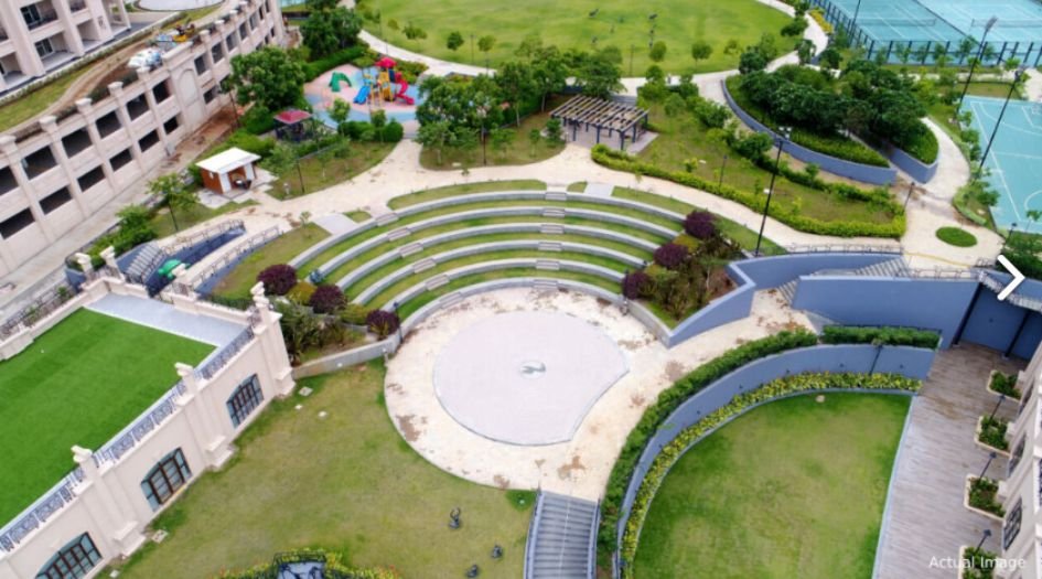 Raheja-Galaxy-Celina-Amenities-Amphitheter